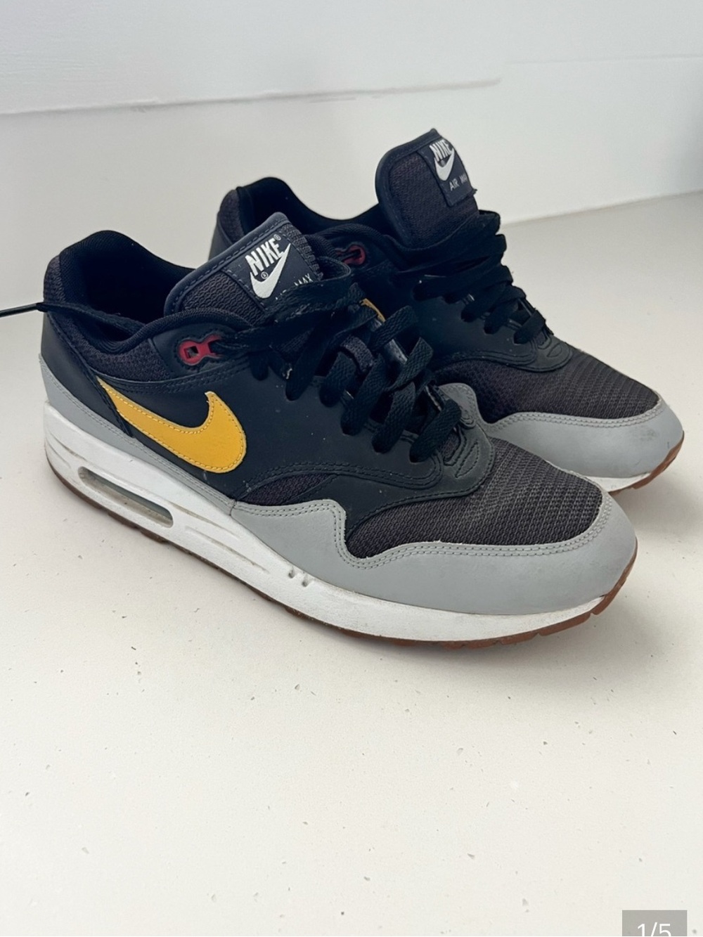Nike Air Max 1 Essential Dark Grey Laser Orange Men Size 8.5 Sneakers 537383-020